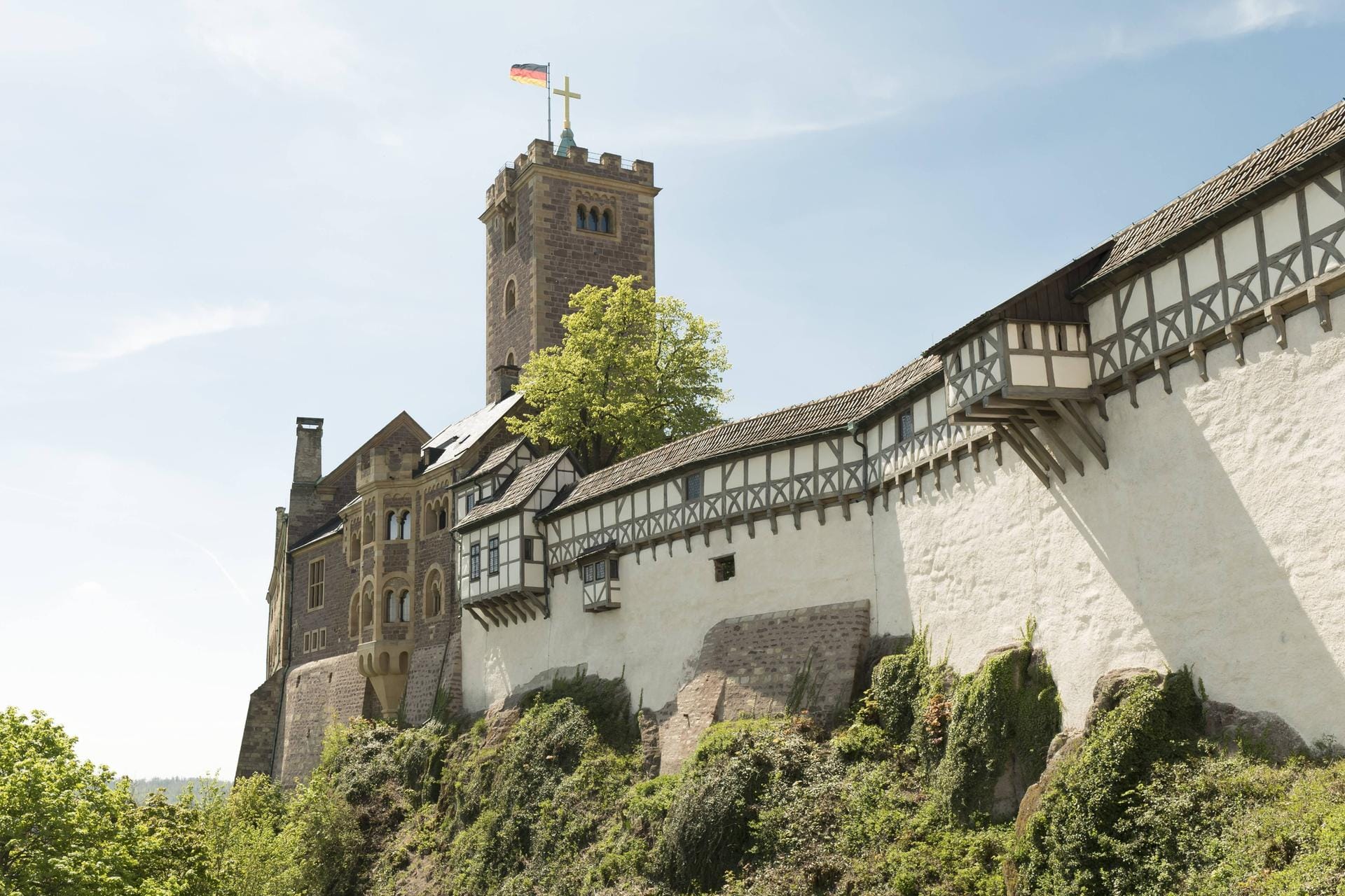 Die Wartburg in Eisenach ist eine der bedeutendsten Luther-Stätten in Deutschland Die Wartburg in Eisenach ist eine der bedeutendsten Luther-Stätten in Deutschland