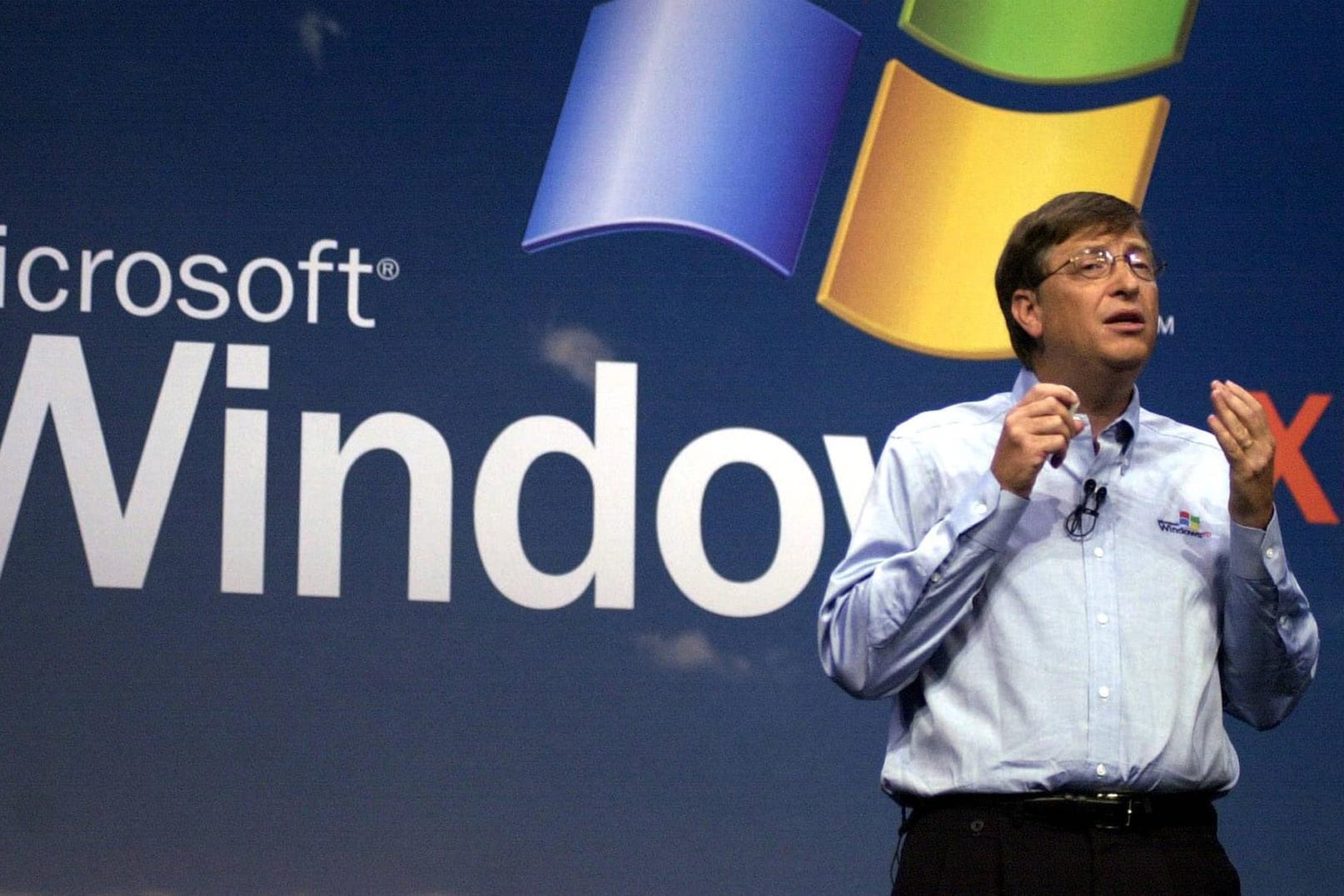 Bill Gates mit Windows Logo Bill Gates mit Windows Logo