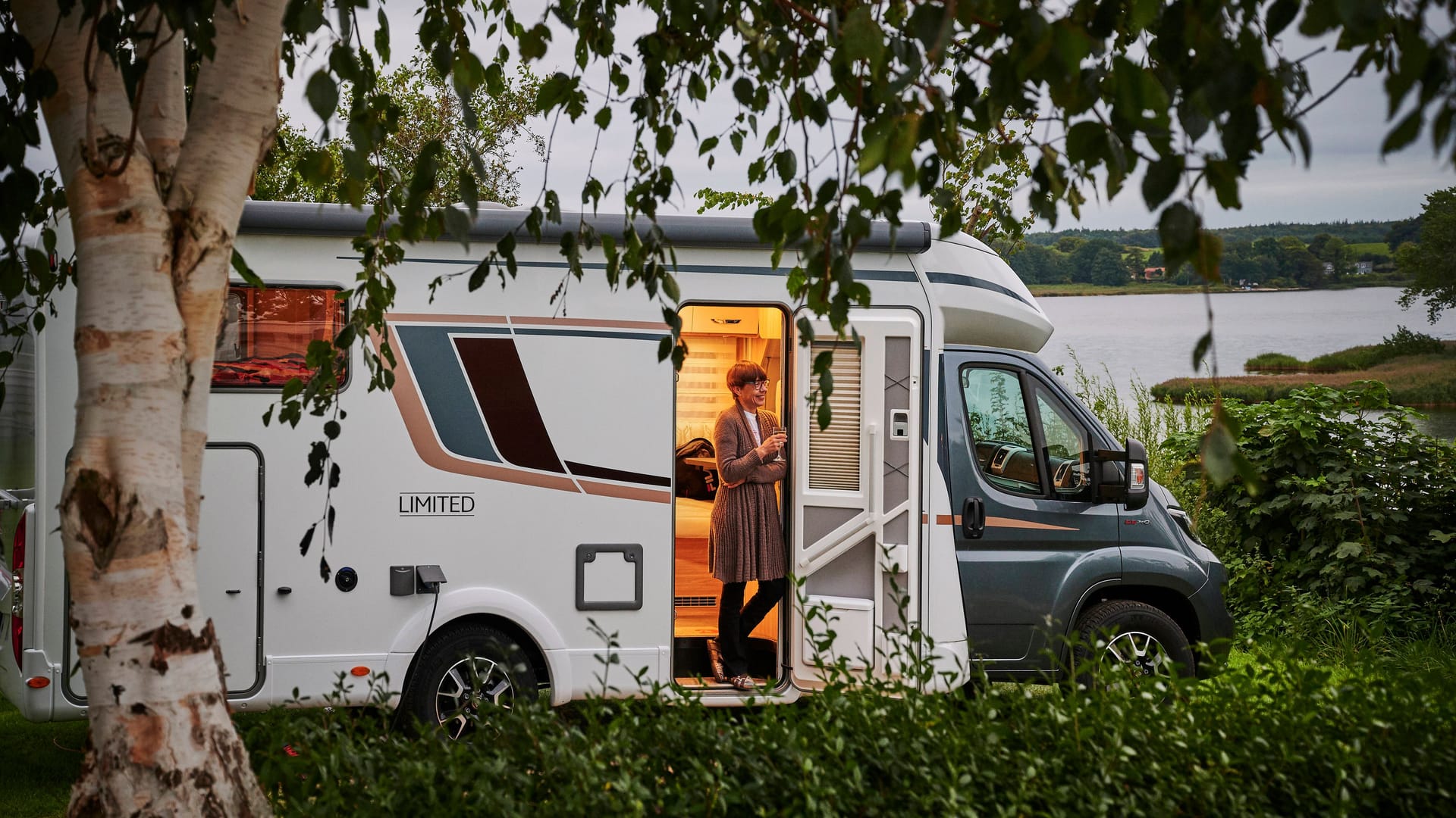 Urlaub mit dem Wohnmobil: Er gilt manchen als günstige Alternative zum Hotel. Aber das stimmt nicht unbedingt. Urlaub mit dem Wohnmobil: Er gilt manchen als günstige Alternative zum Hotel. Aber das stimmt nicht unbedingt.